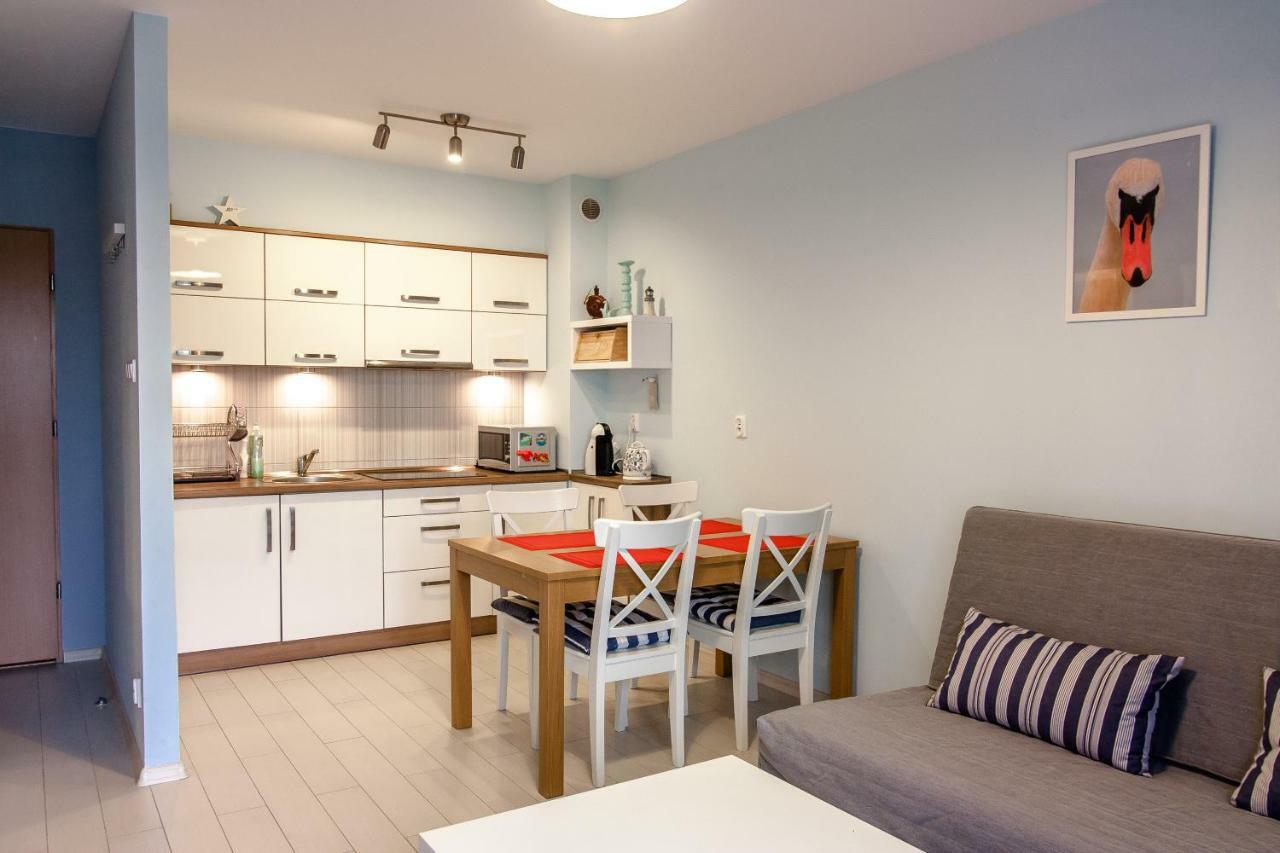 Apartament Kapitanski Bursztynowe Komnaty Darlowko Exteriör bild